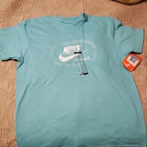 Nike Women t-shirt